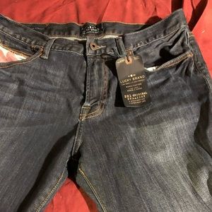Men’s lucky brand jeans. NWOT